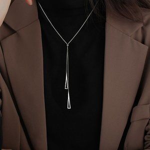 NEW Silver Simple Hollow Triangle Necklace
